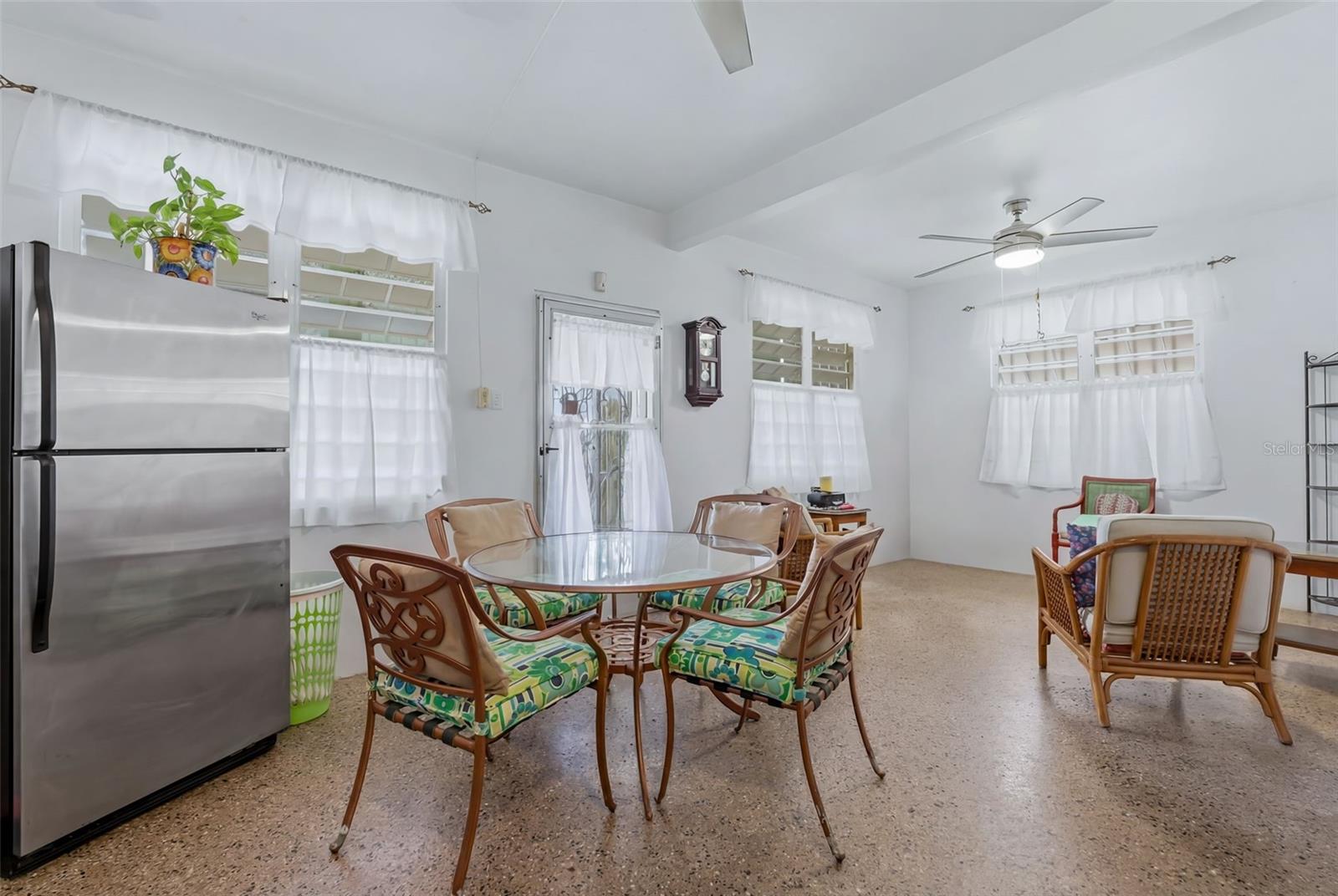 URB SANTA JUANITA - Residential