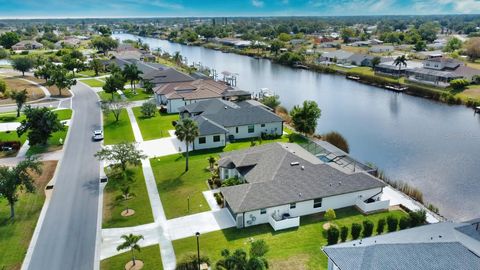 A home in NORTH PORT