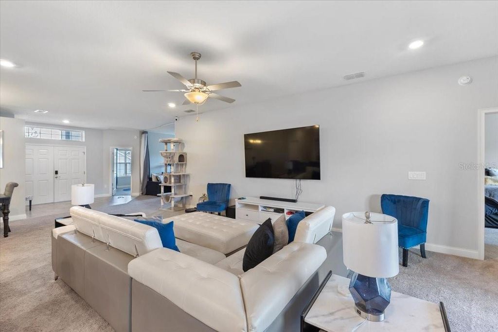 Photo of 276 Walkers Point Drive, Auburndale, FL 33823 (MLS # O6382038)