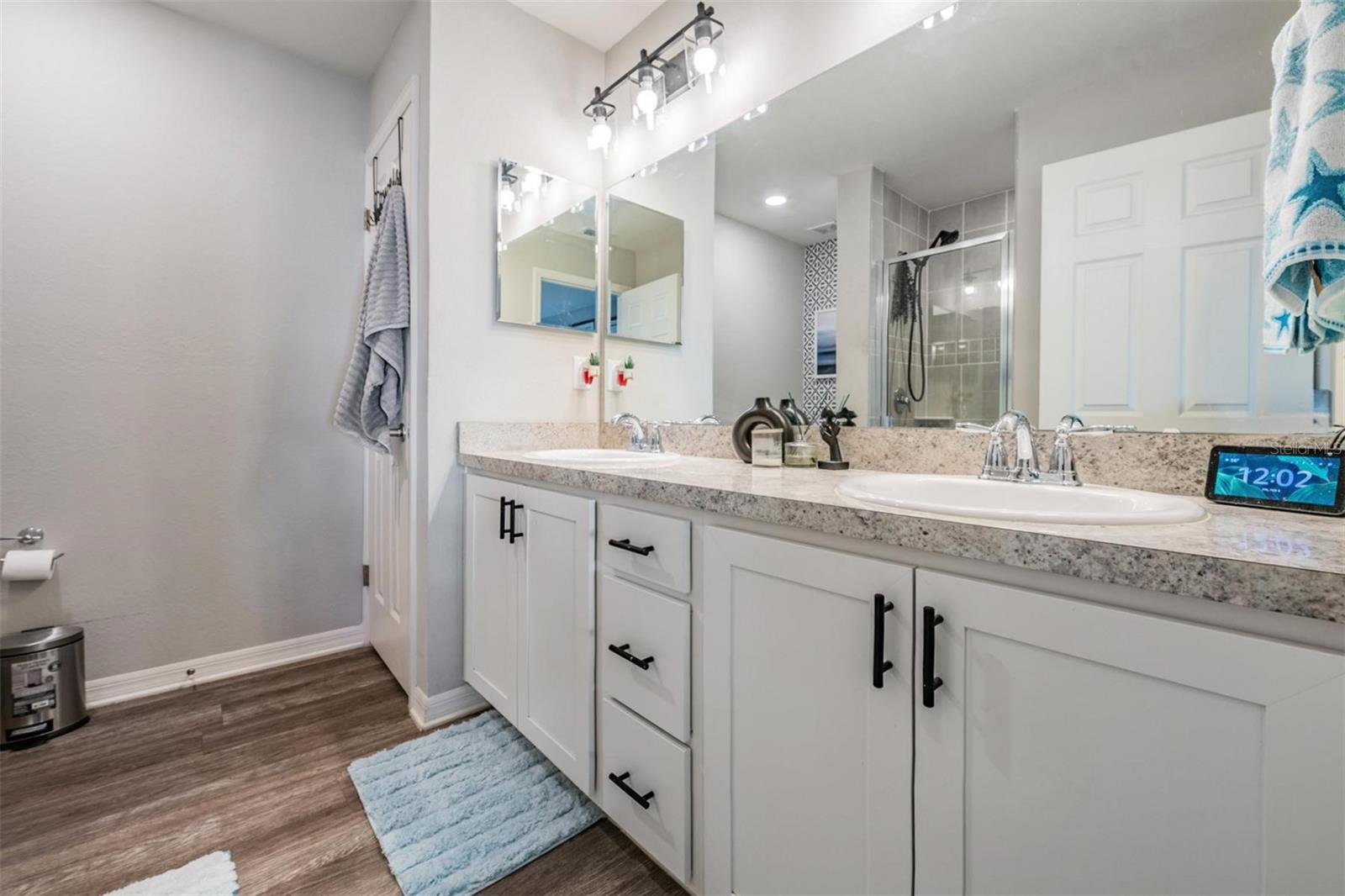 RIDGEWOOD - Residential