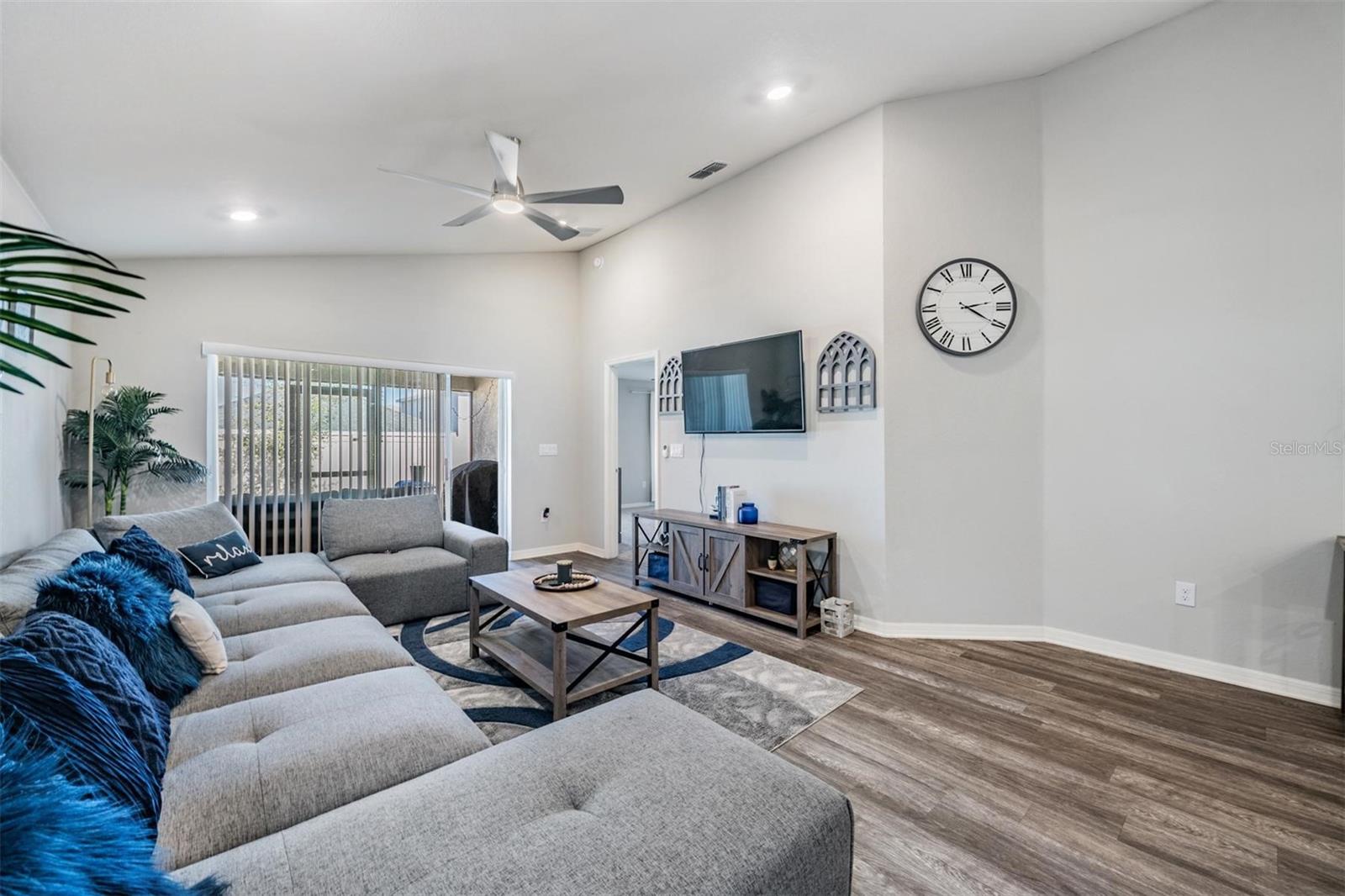 RIDGEWOOD - Residential