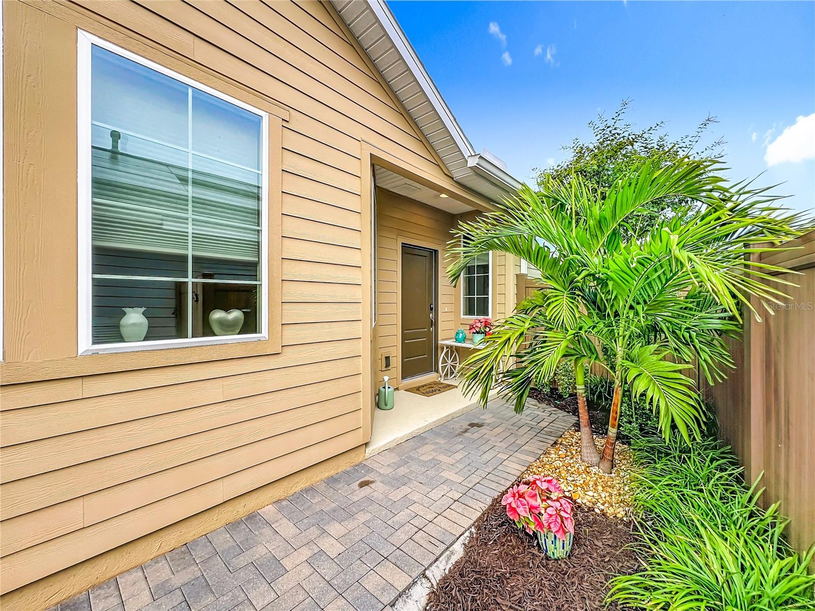 CASCADES OF GROVELAND - Residential