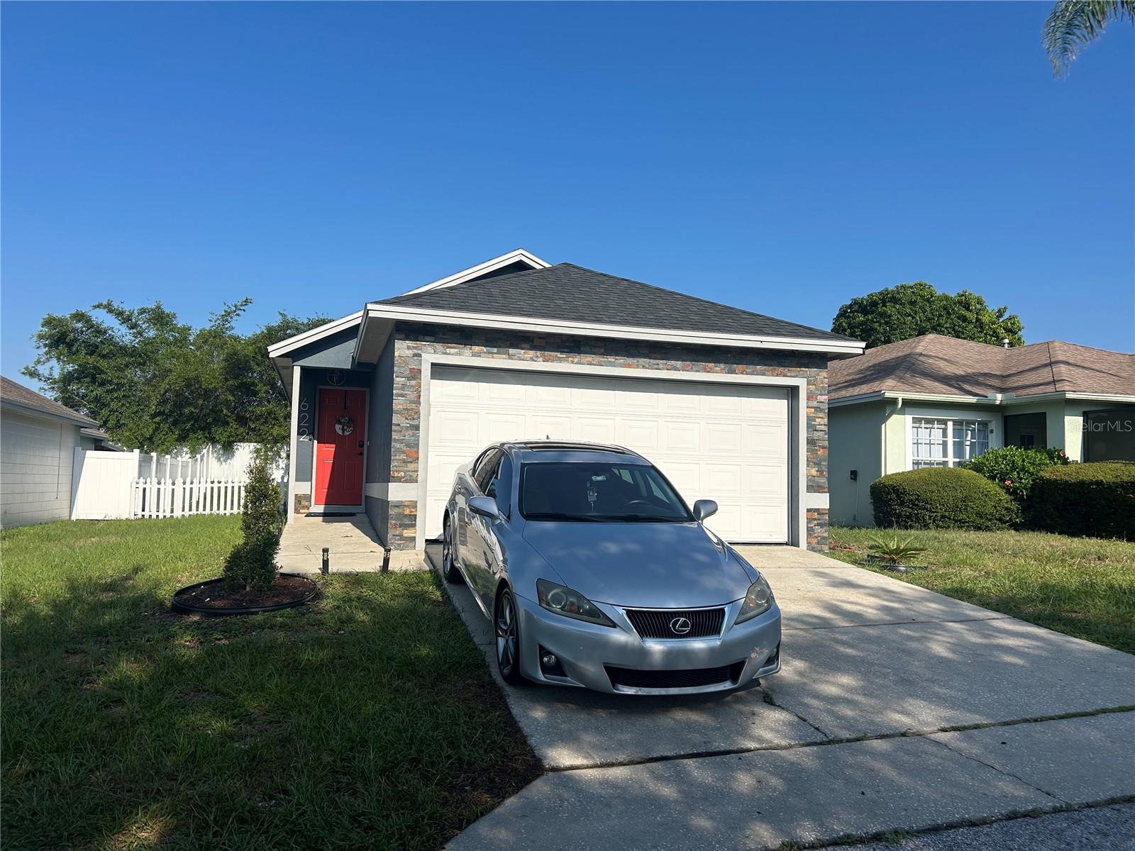 Beautiful 3/2 in Winter Haven area minutes from US-27 and just 3 minutes from LEGOLAND. Roof 2022, Water Heater 2023, A/C 2023, Bathrooms renovated and Low HOA. Enjoy the Florida lifestyle on a spacious lot, complete with a screened-in porch perfect for relaxing mornings or evening gatherings. Affordable, upgraded, and ideally located—this home won’t last long! Near hospital, shopping and restaurants. Schedule your private showing today and make this Winter Haven treasure your own.