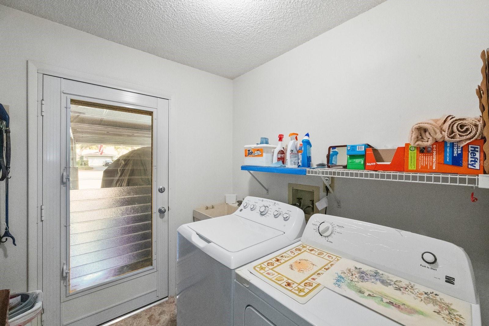 SEMINOLE COUNTRY ESTATES - Residential