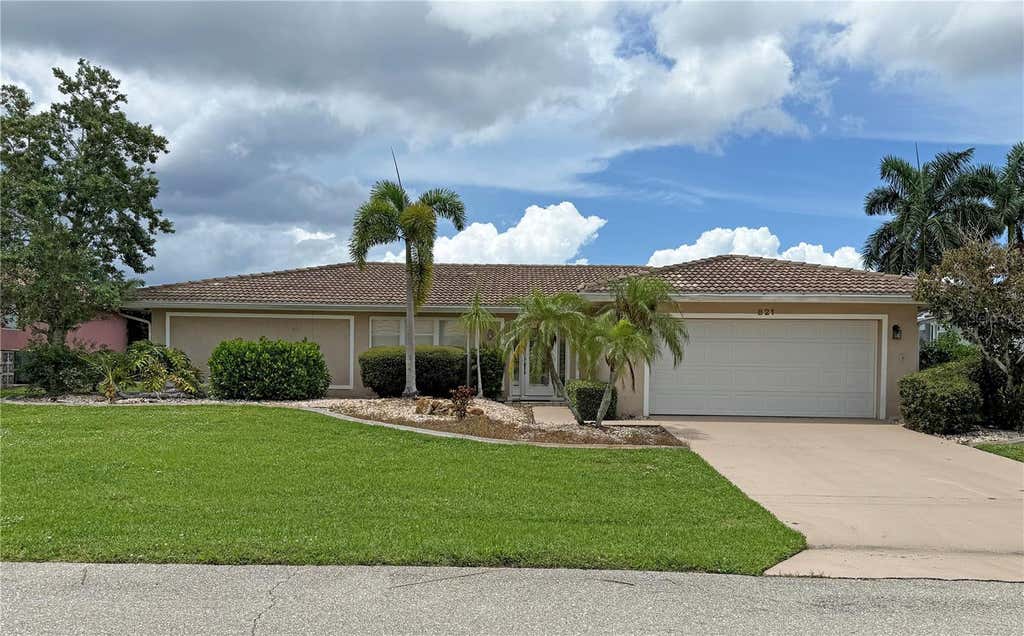 Photo of 821 Via Tunis, Punta Gorda, FL 33950 (MLS # C7529455)