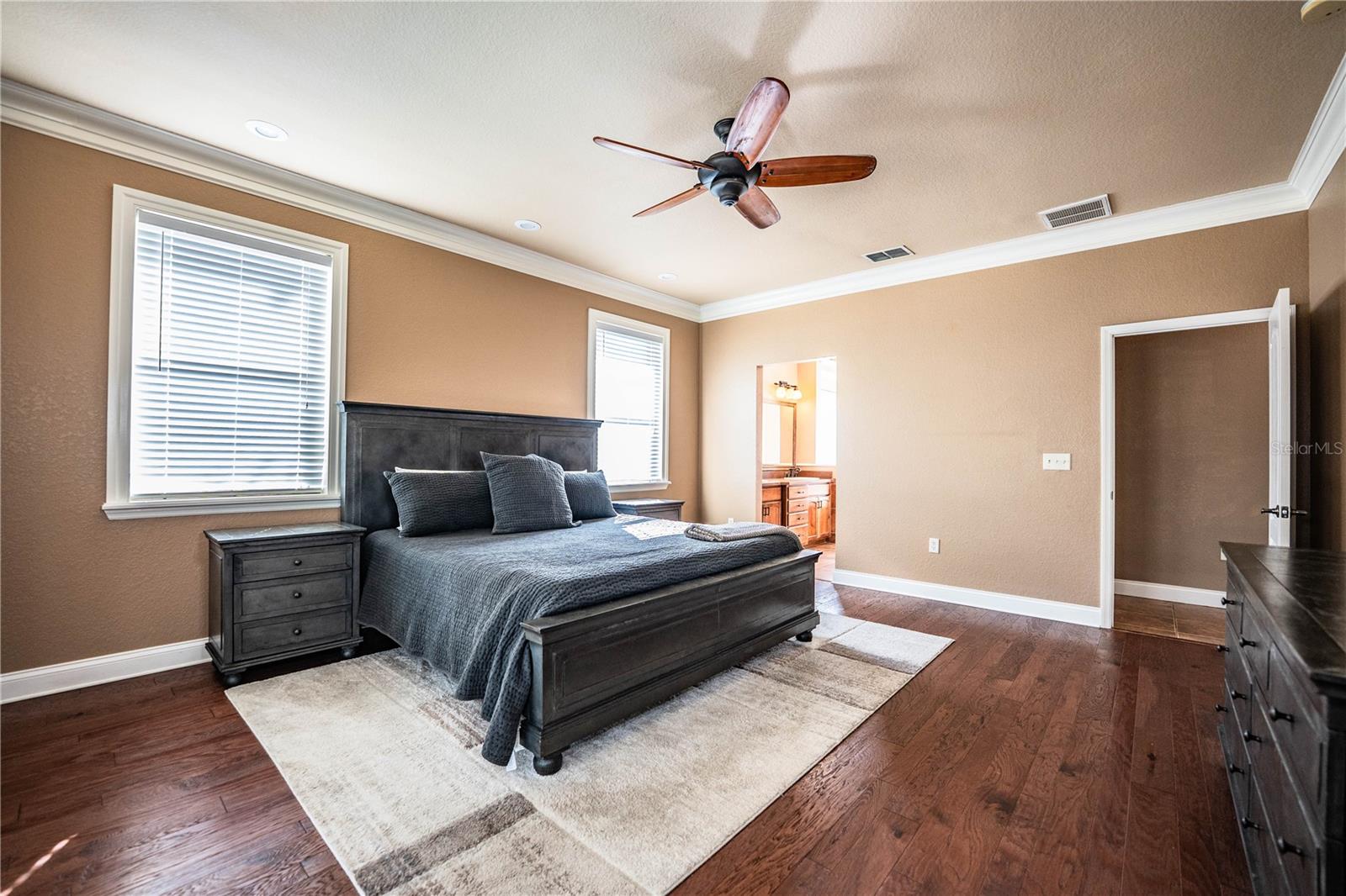 HAWKS RIDGE - Residential