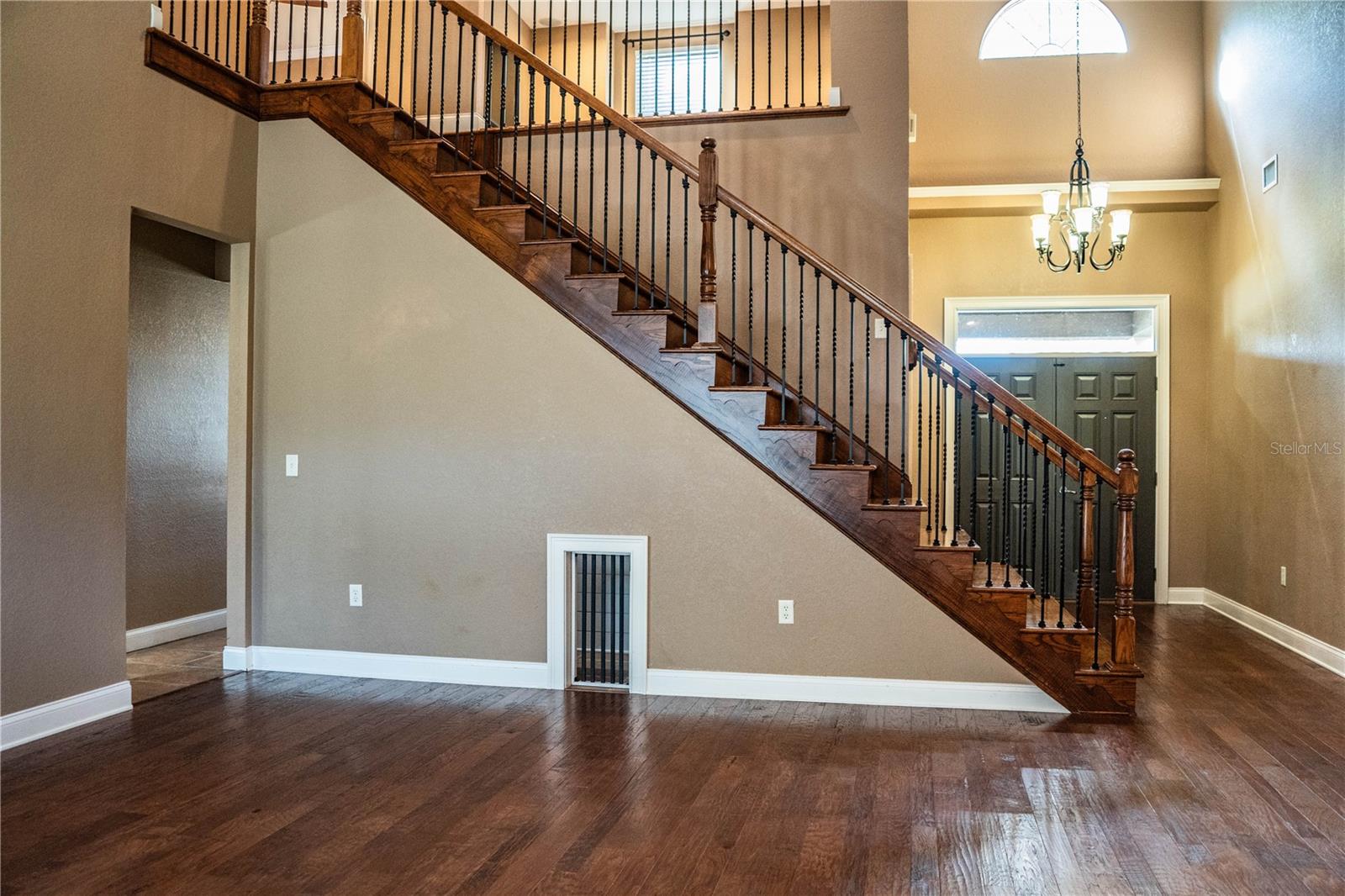 HAWKS RIDGE - Residential