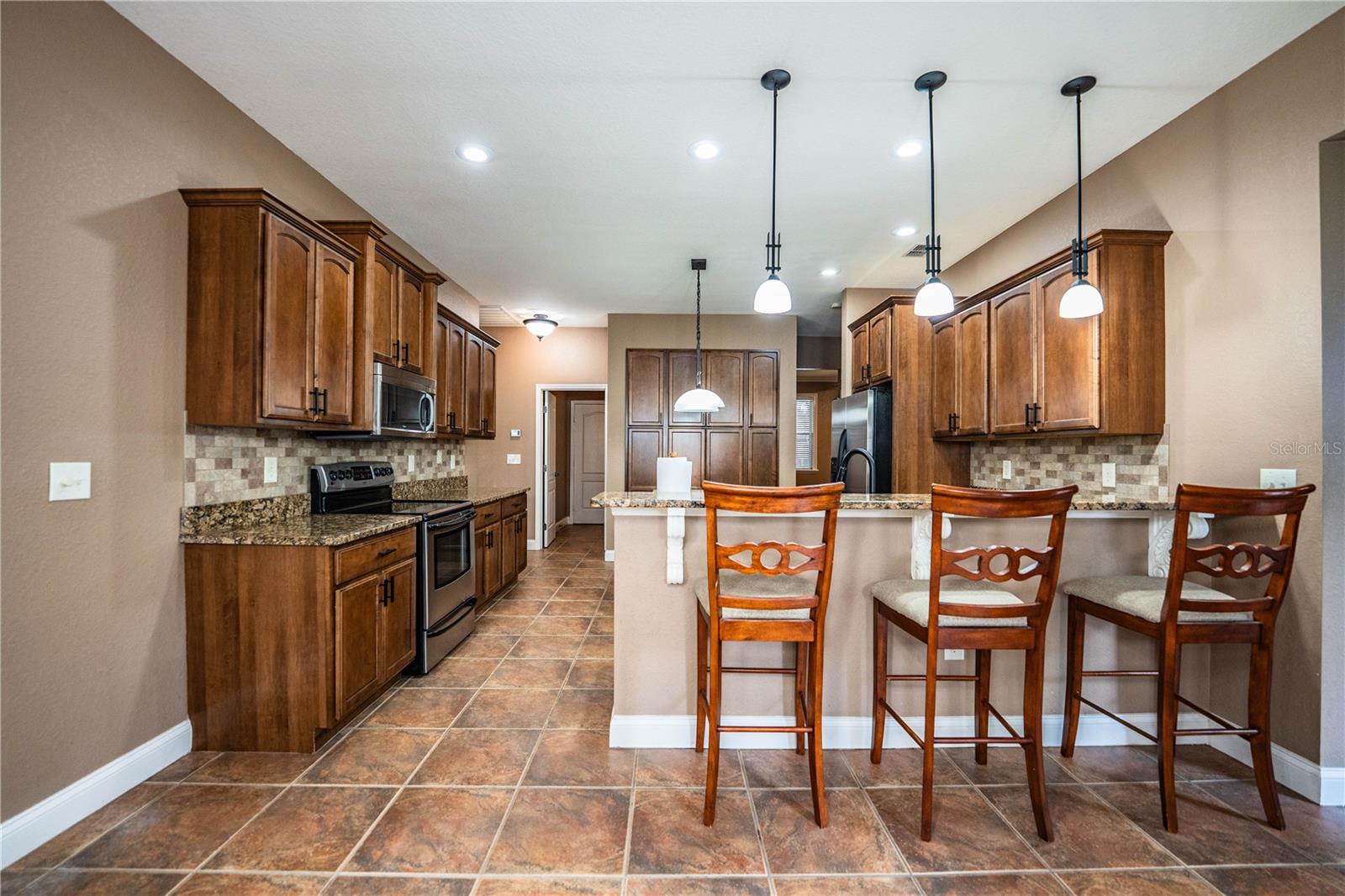 HAWKS RIDGE - Residential