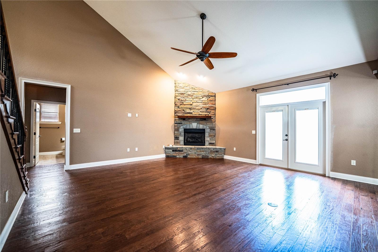 HAWKS RIDGE - Residential