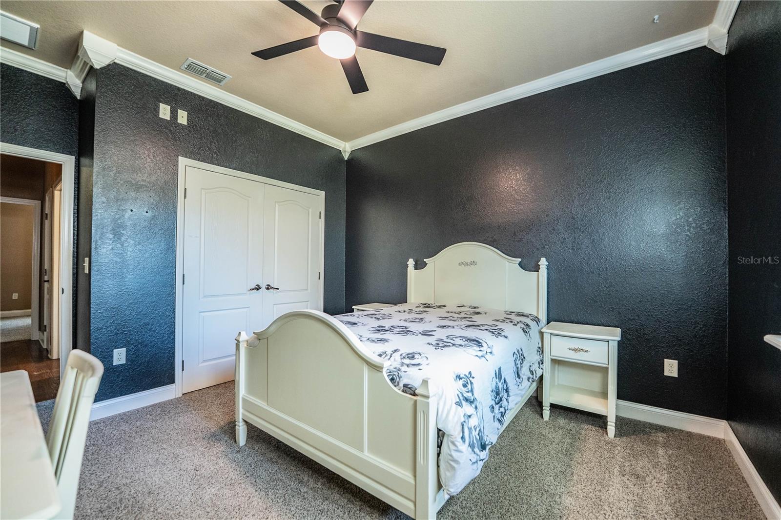 HAWKS RIDGE - Residential