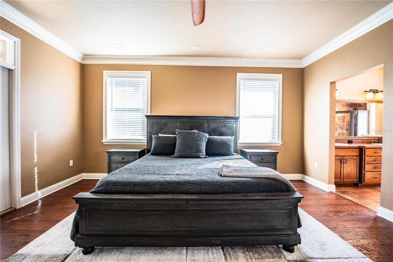 HAWKS RIDGE - Residential