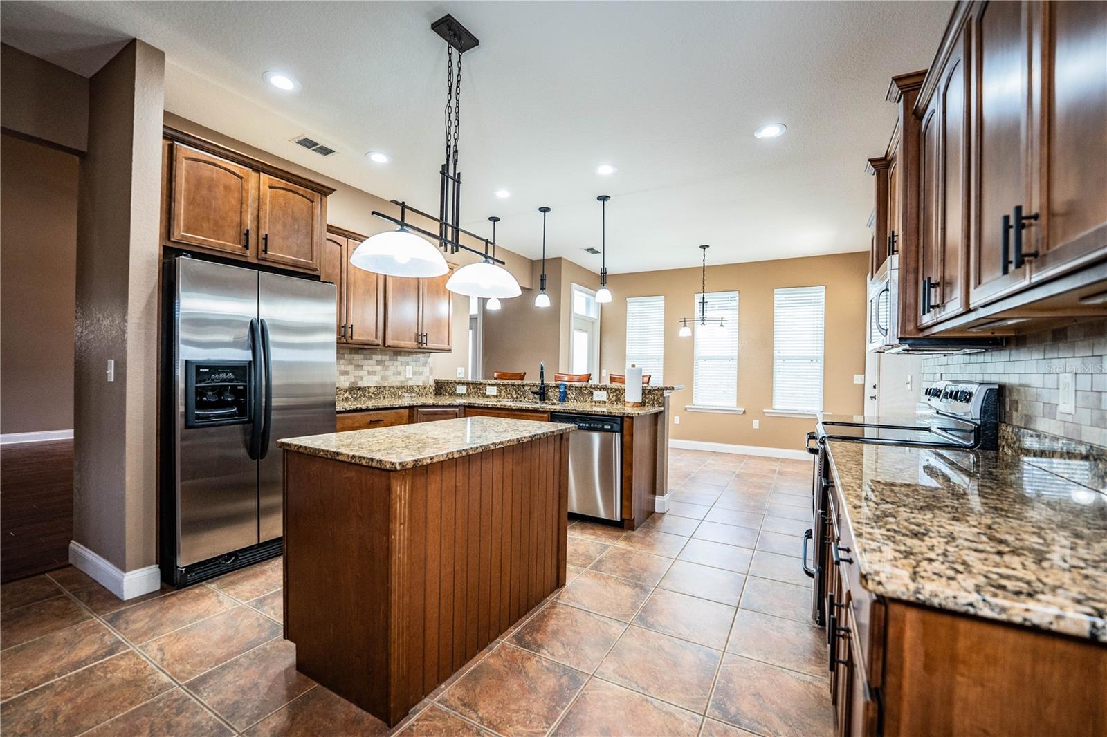 HAWKS RIDGE - Residential