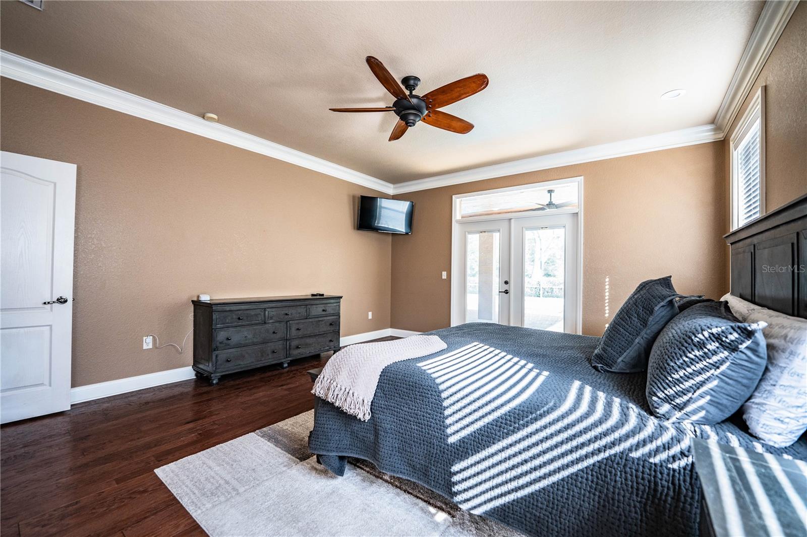 HAWKS RIDGE - Residential