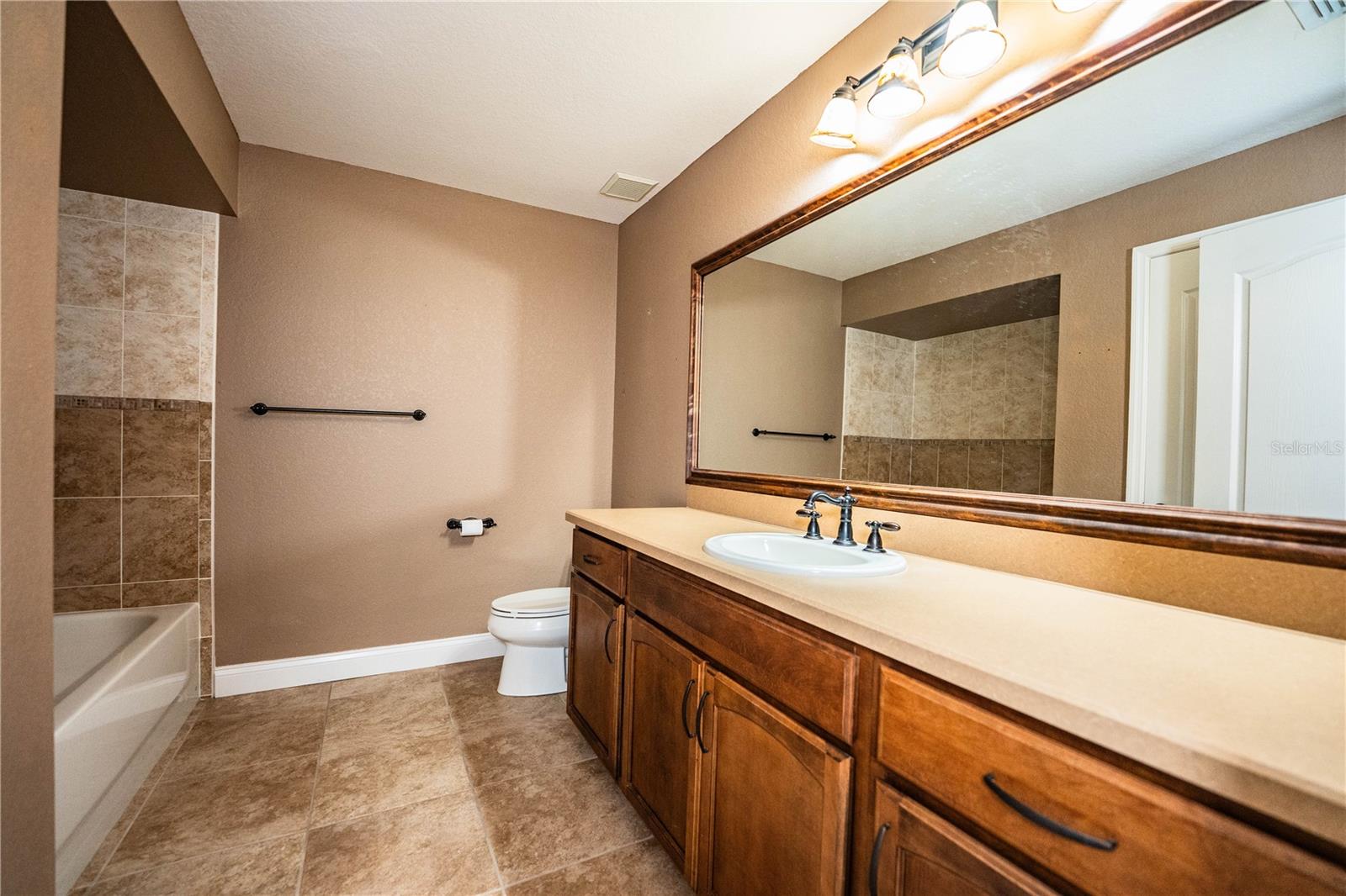 HAWKS RIDGE - Residential