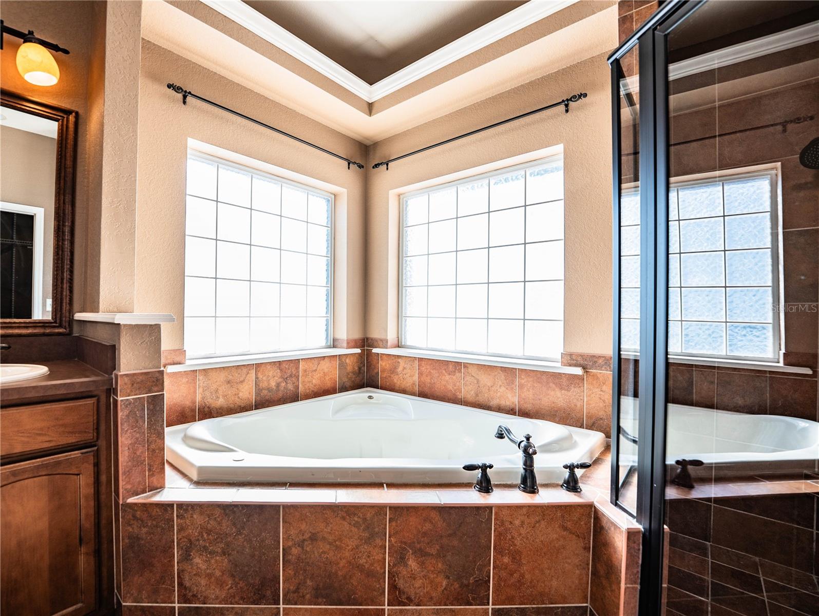 HAWKS RIDGE - Residential