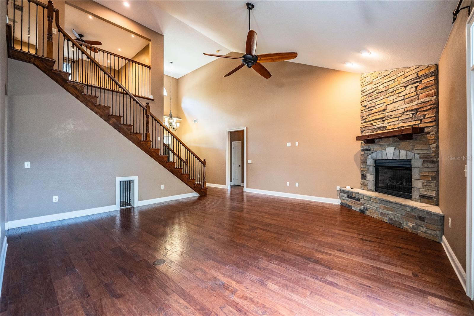 HAWKS RIDGE - Residential