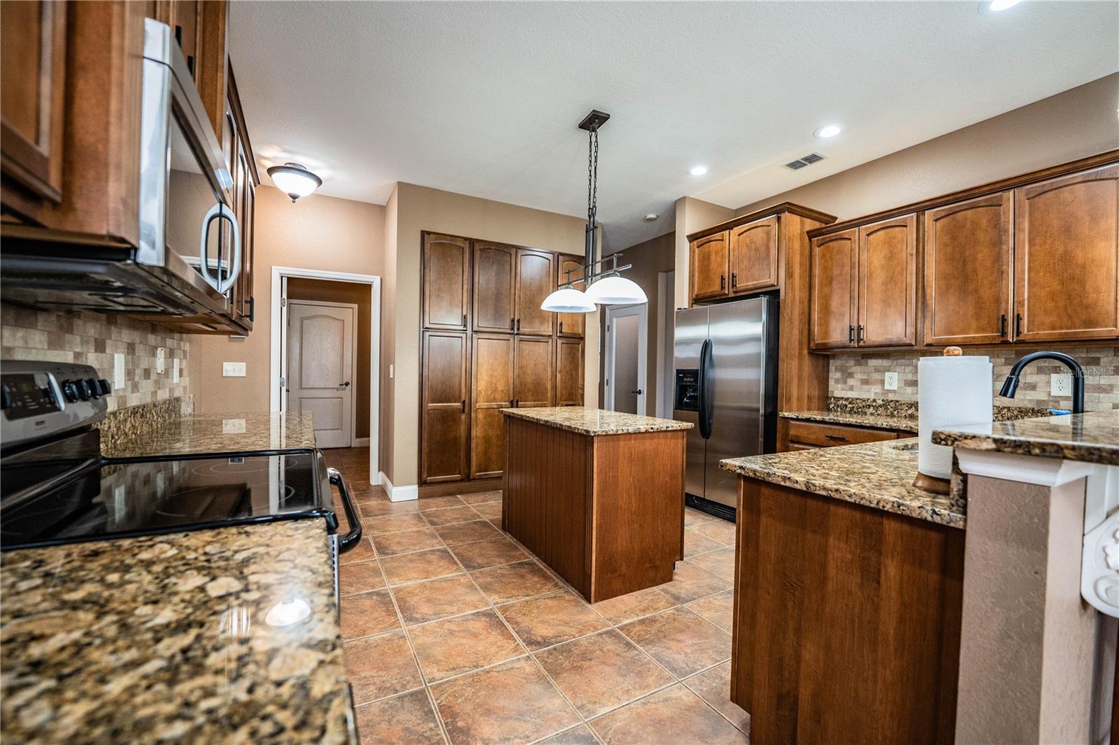 HAWKS RIDGE - Residential