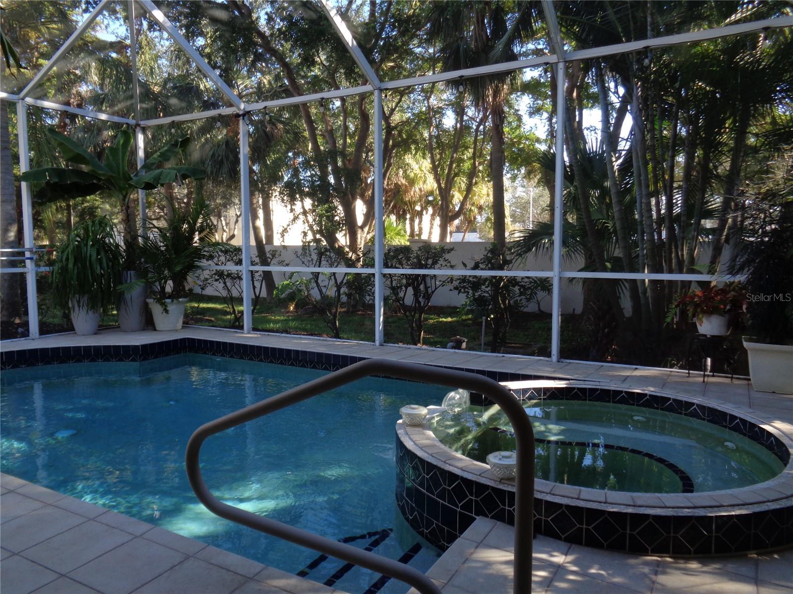 MANDARIN PARK - Residential