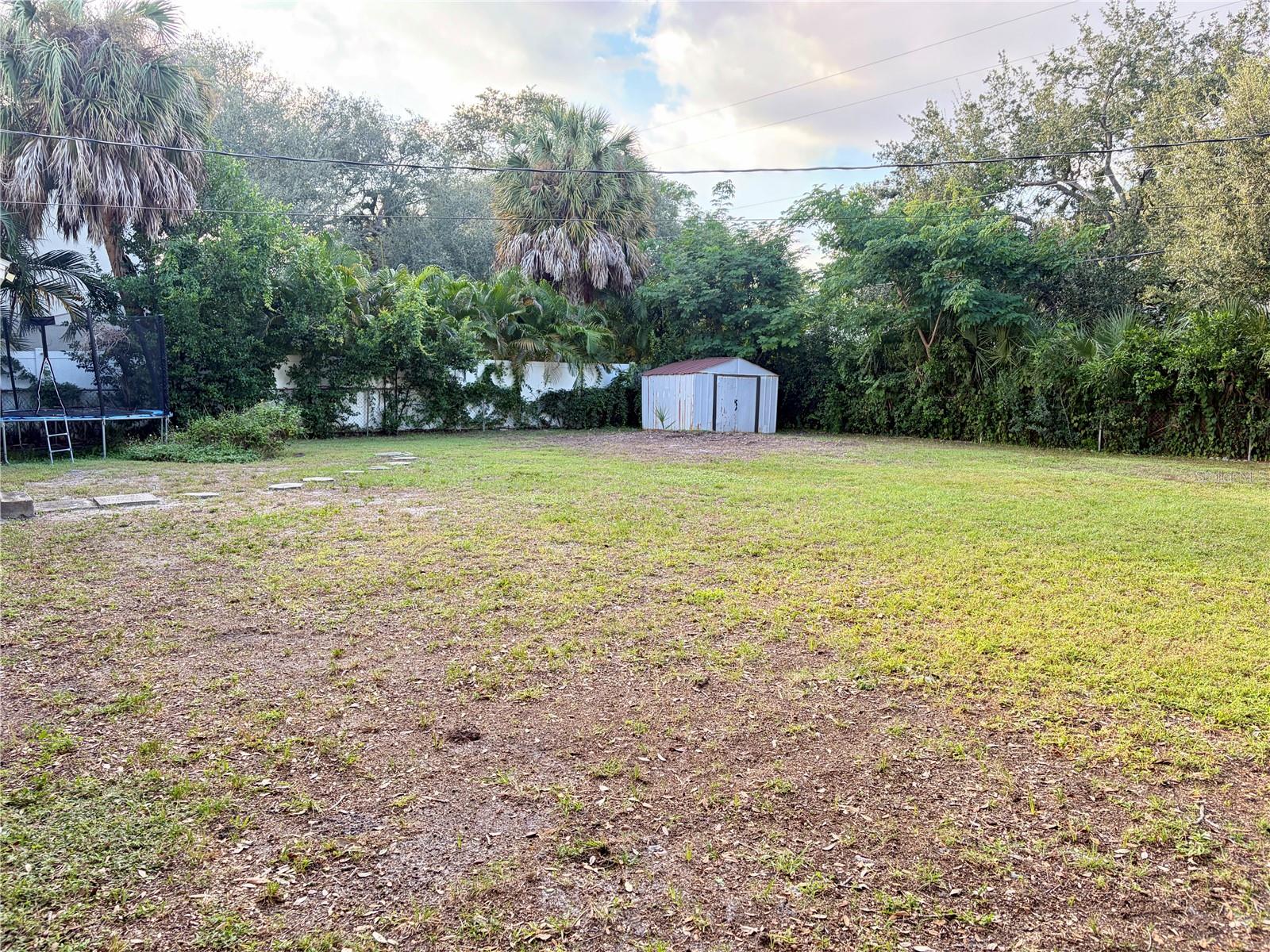 4001 W MULLEN AVENUE