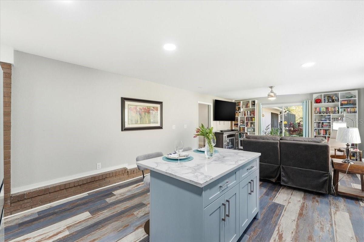 SHADOW WOOD - Residential