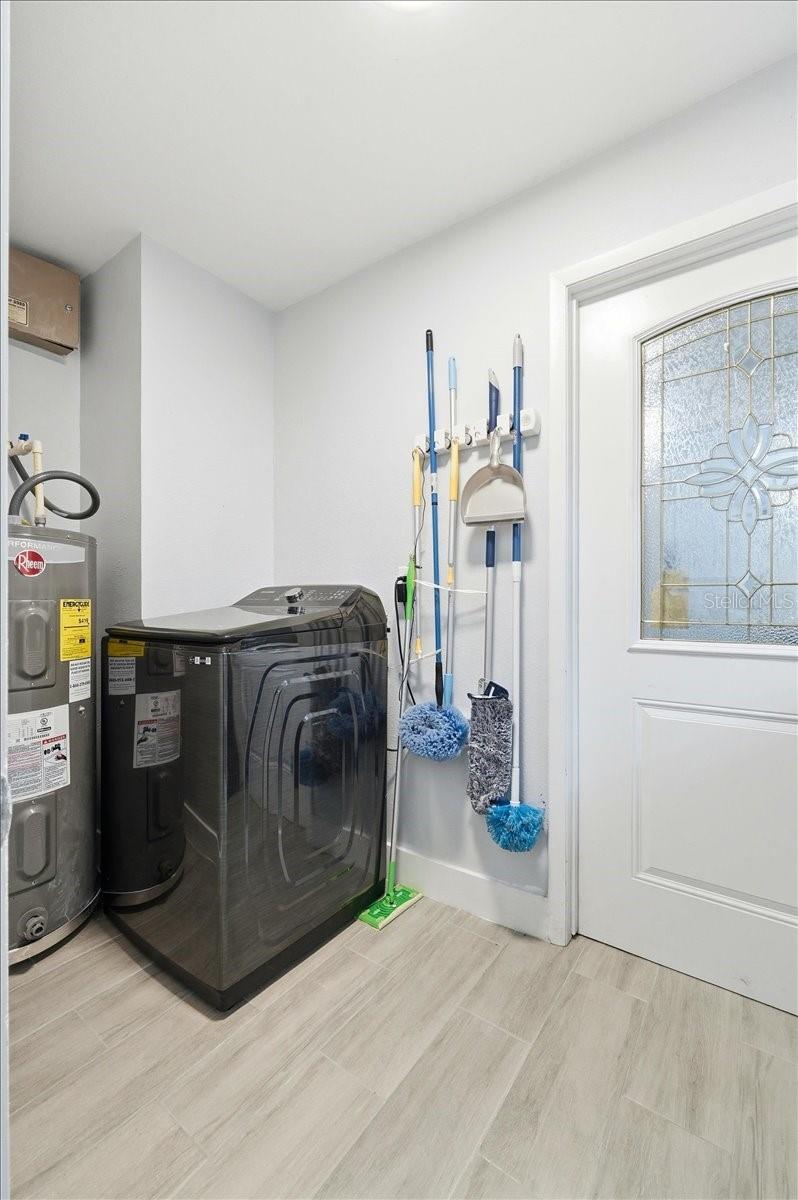 SHADOW WOOD - Residential