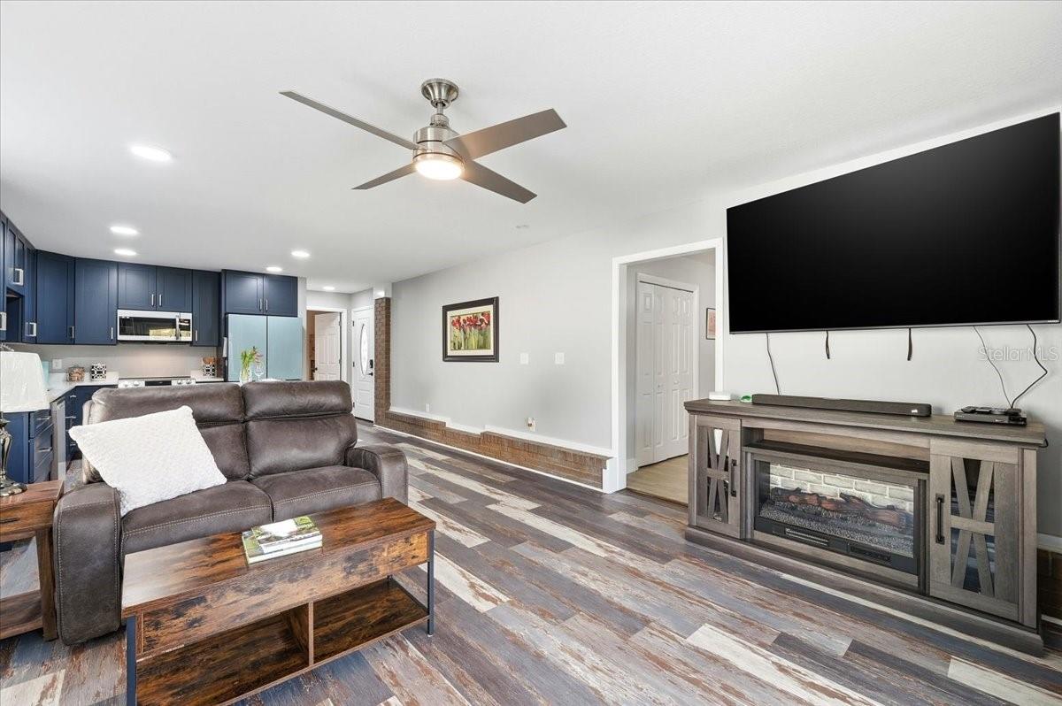 SHADOW WOOD - Residential