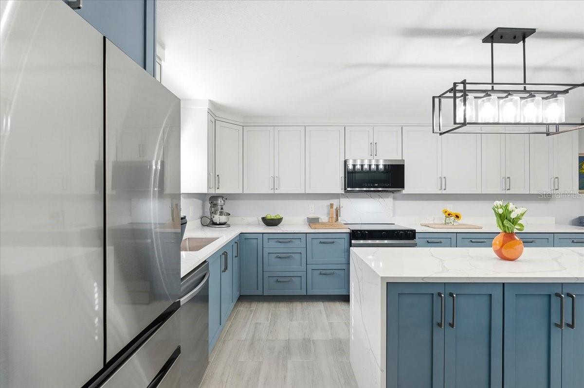 SHADOW WOOD - Residential