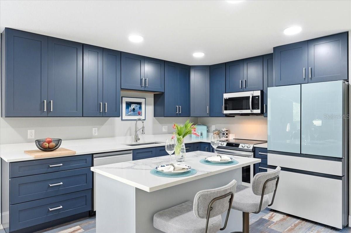 SHADOW WOOD - Residential