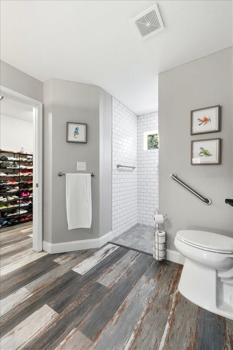 SHADOW WOOD - Residential