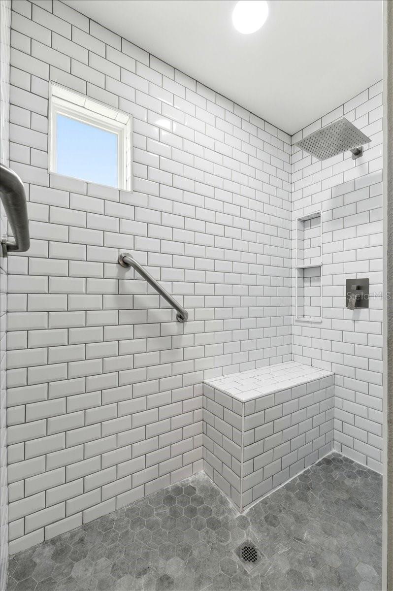 SHADOW WOOD - Residential