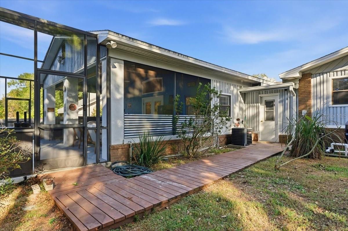 SHADOW WOOD - Residential