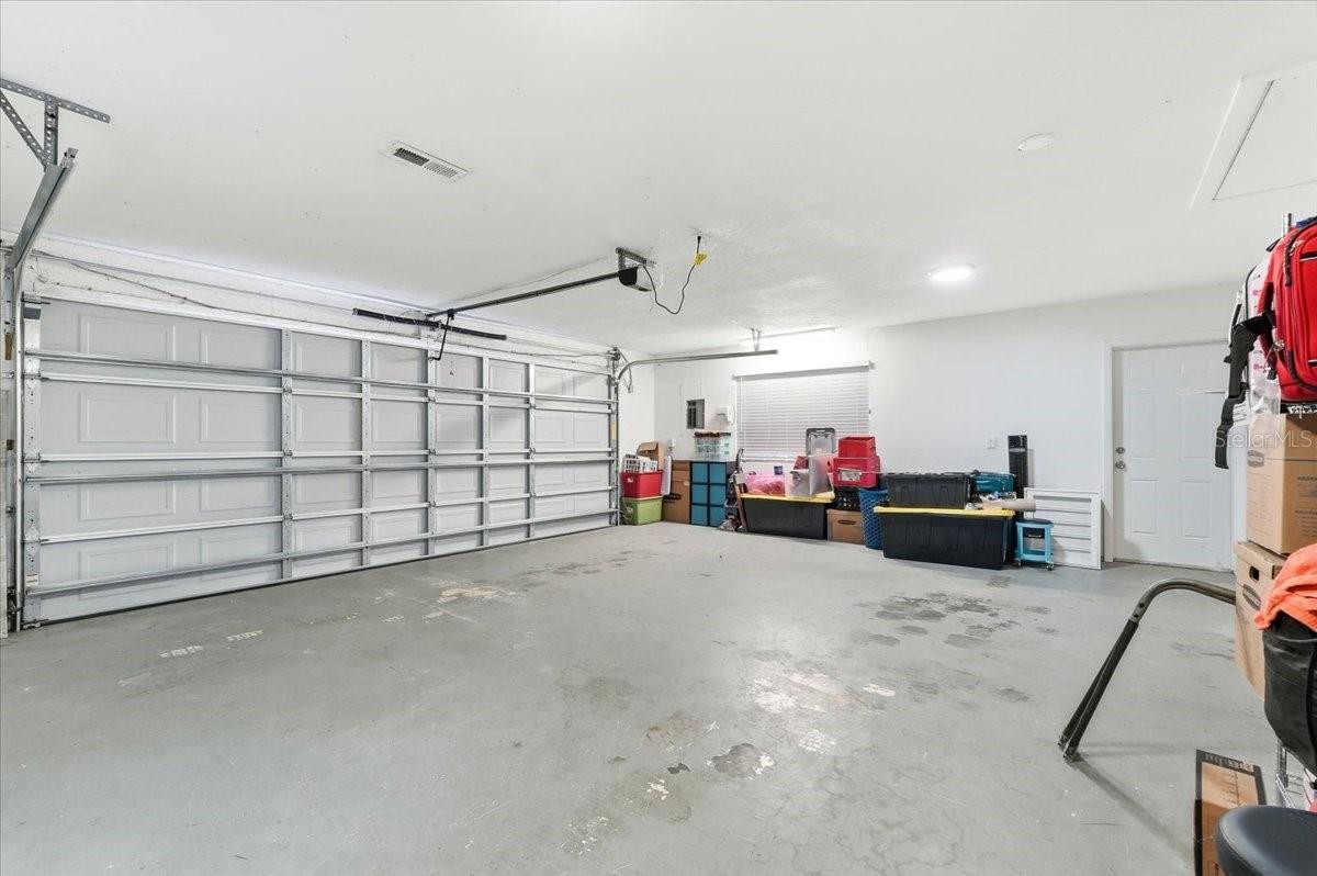 SHADOW WOOD - Residential