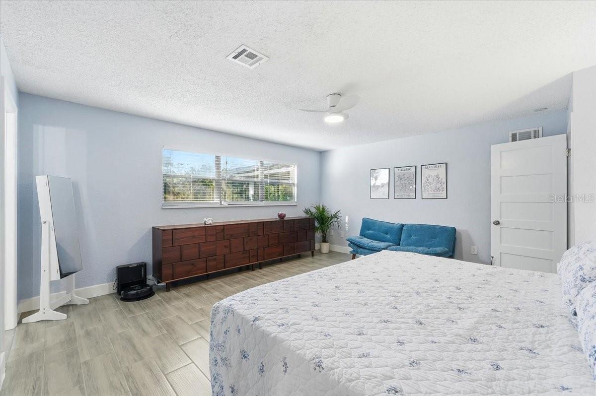 SHADOW WOOD - Residential