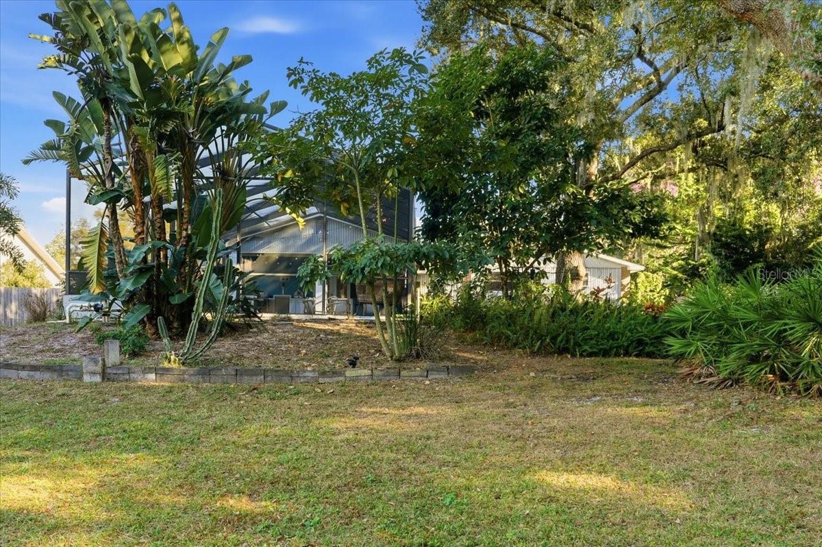 SHADOW WOOD - Residential