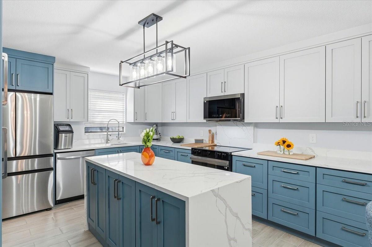 SHADOW WOOD - Residential