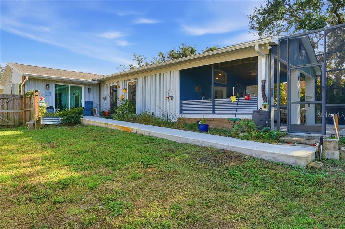 SHADOW WOOD - Residential