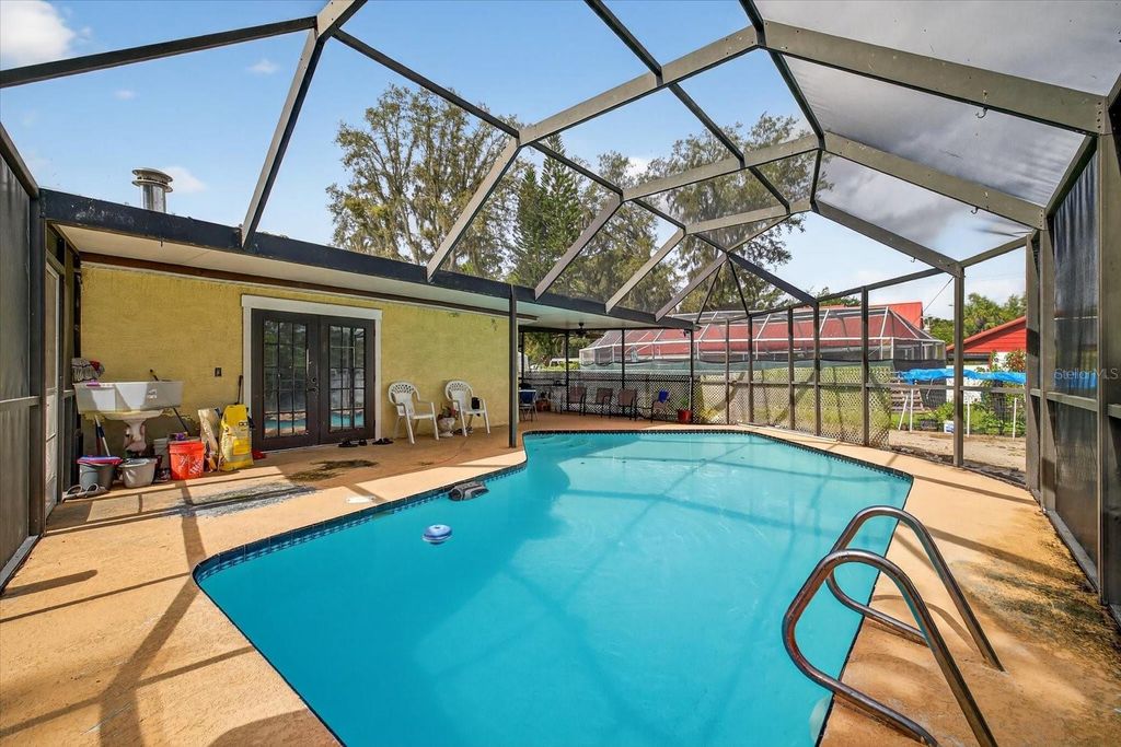 Photo of 104 Apache Lane, Seffner, FL 33584 (MLS # TB8416360)