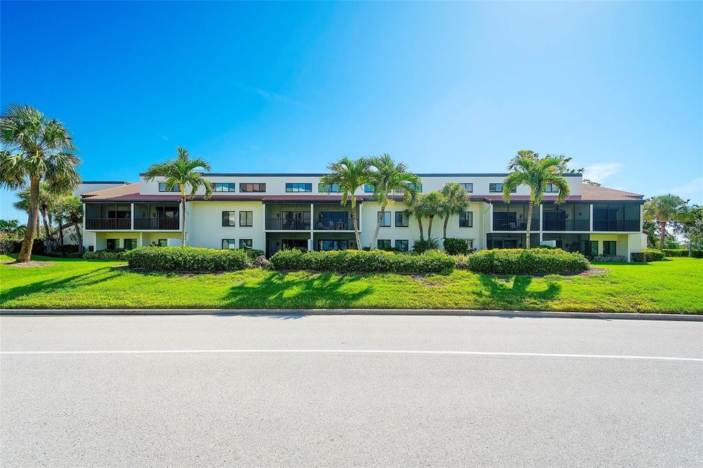 Photo of 2039 Gulf Of Mexico Drive #G3-207, Longboat Key, FL 34228 (MLS # A4657767)