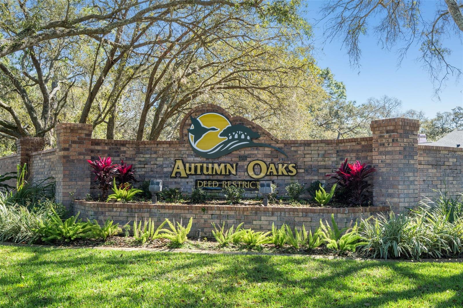 AUTUMN OAKS - Residential