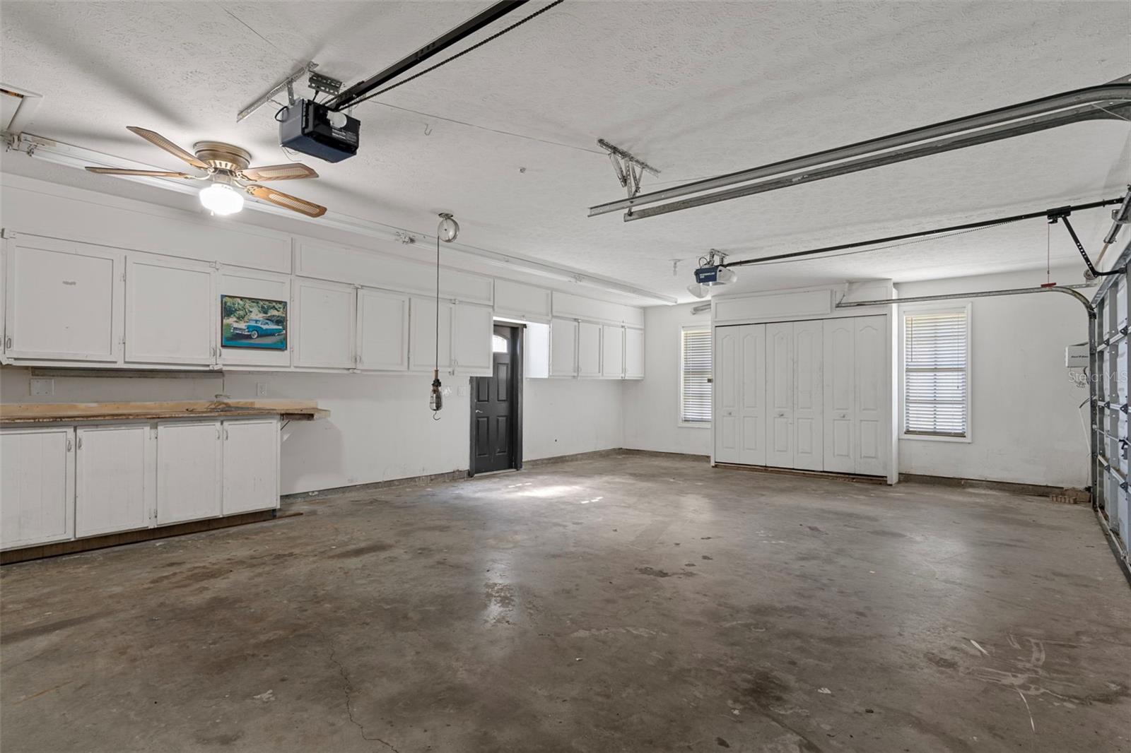 AUTUMN OAKS - Residential