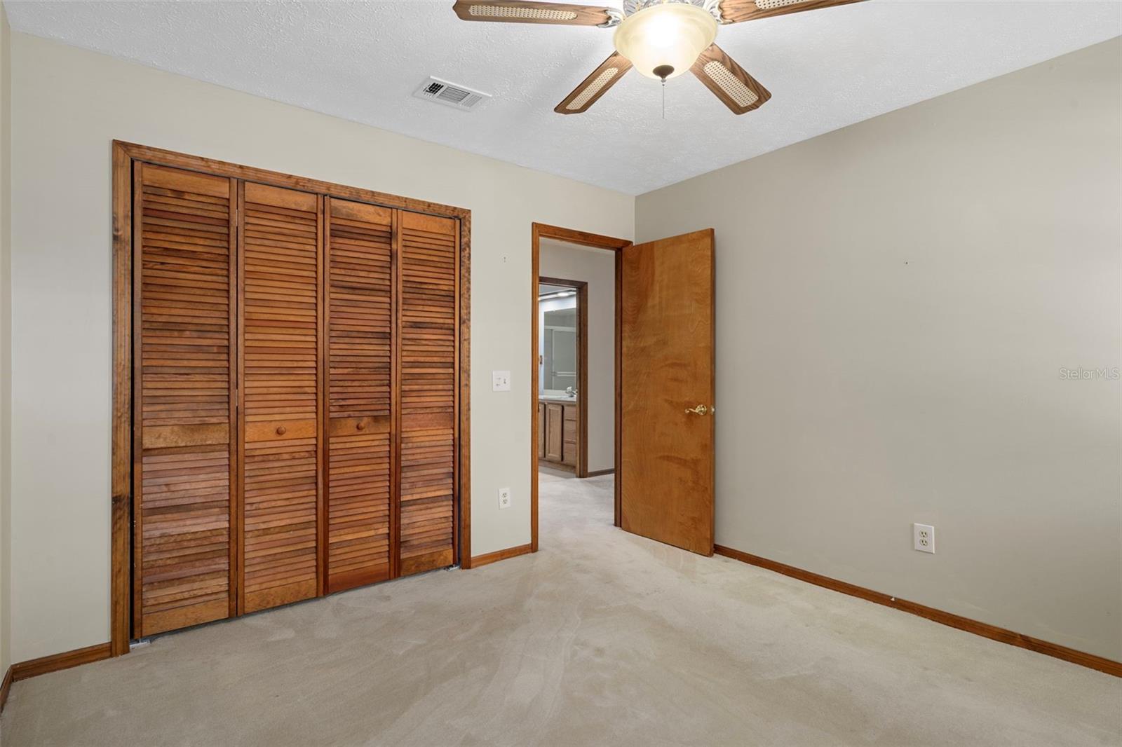 AUTUMN OAKS - Residential