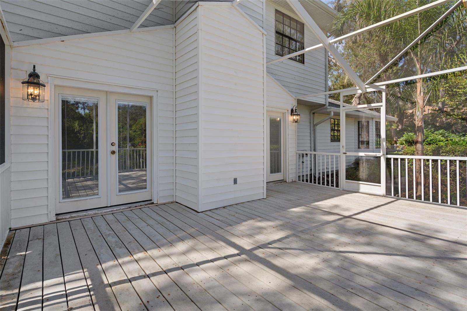 AUTUMN OAKS - Residential