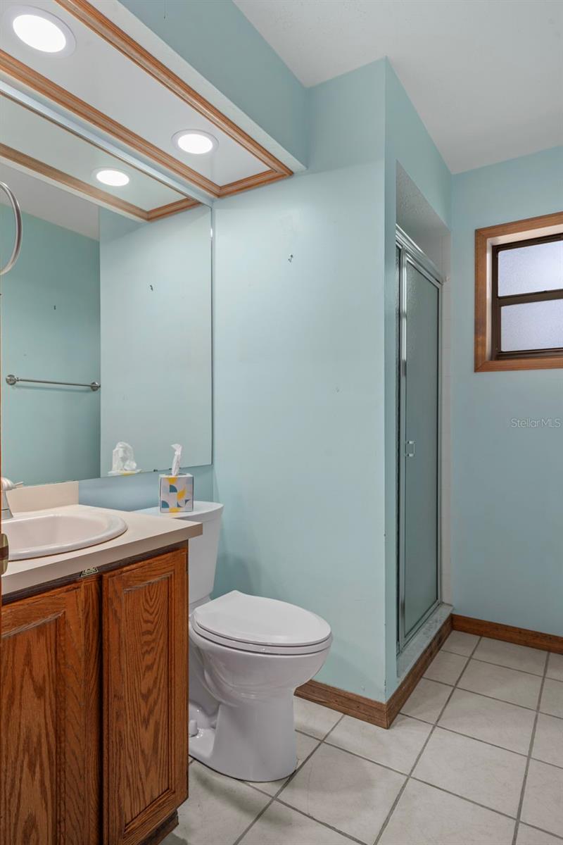 AUTUMN OAKS - Residential