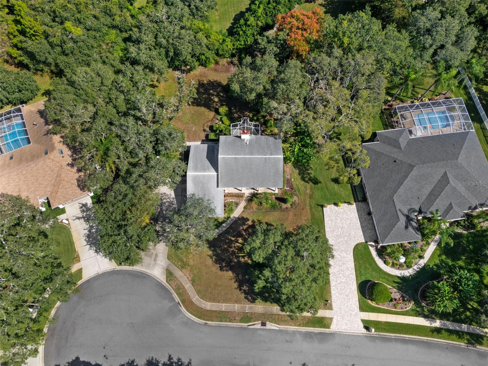 AUTUMN OAKS - Residential