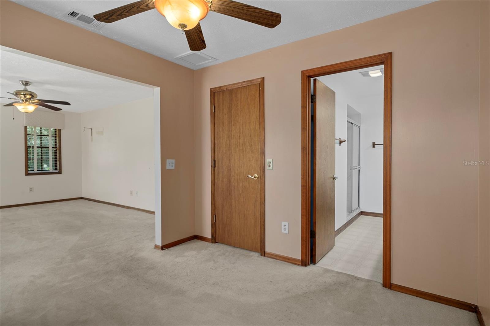 AUTUMN OAKS - Residential