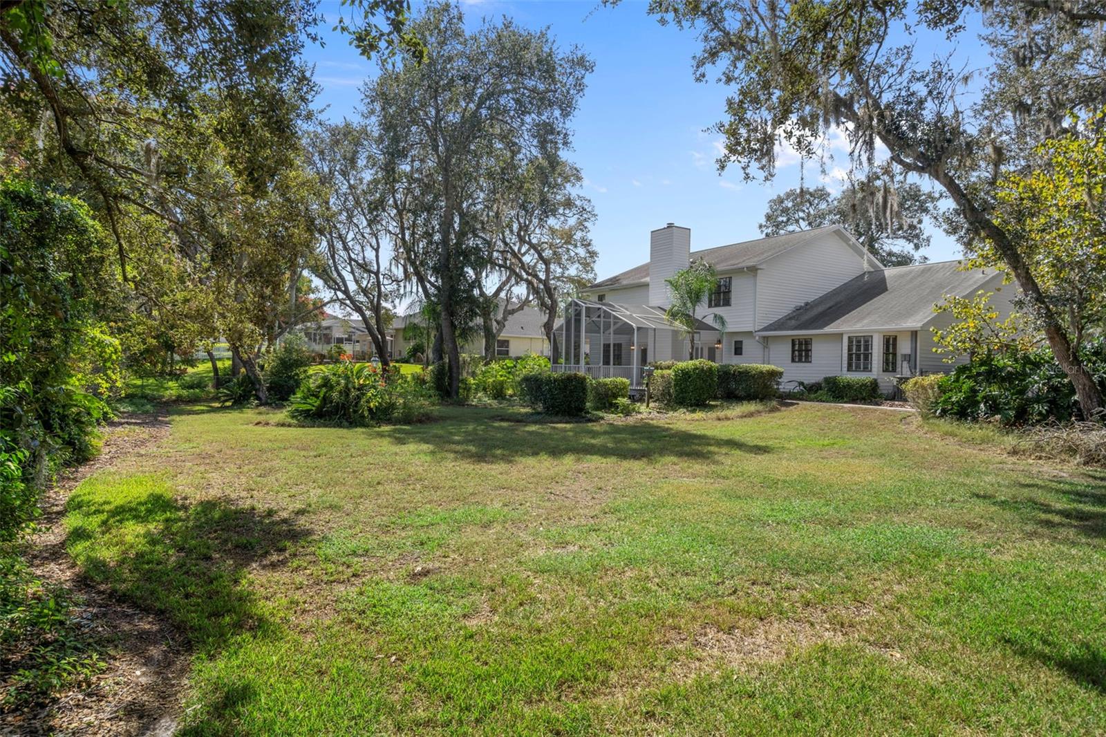 AUTUMN OAKS - Residential