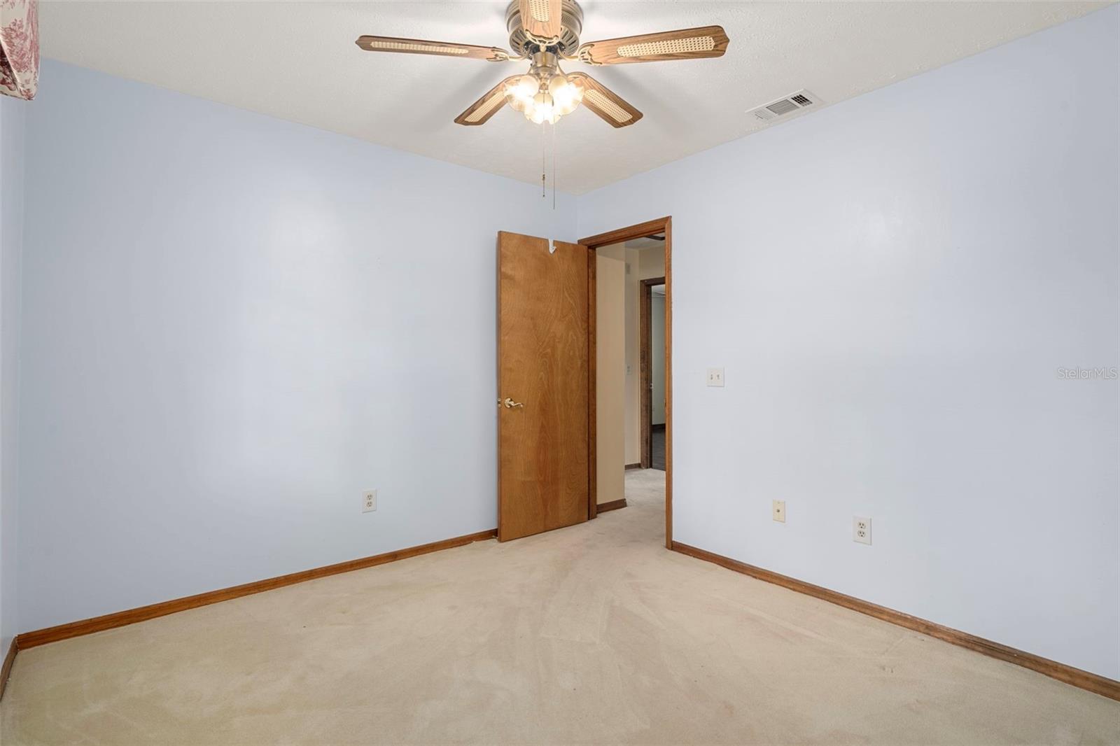 AUTUMN OAKS - Residential