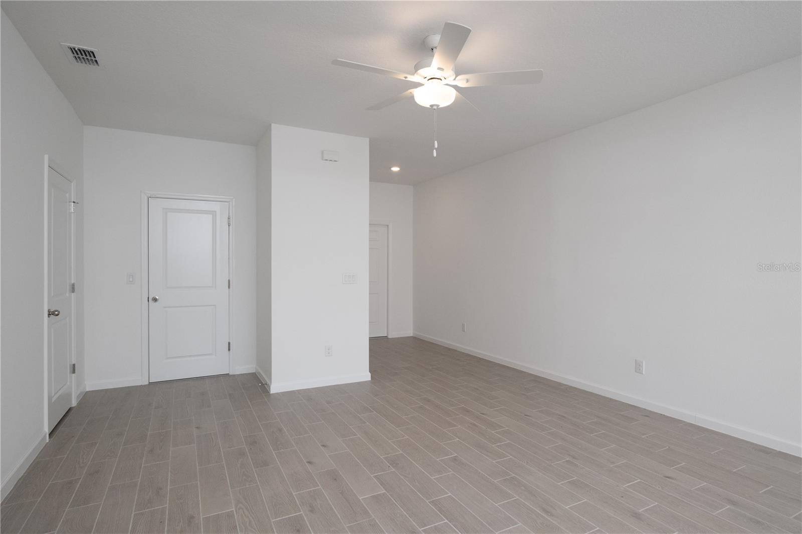 TARA WEST END PHASE II PB 36 PG 53 - Residential Lease