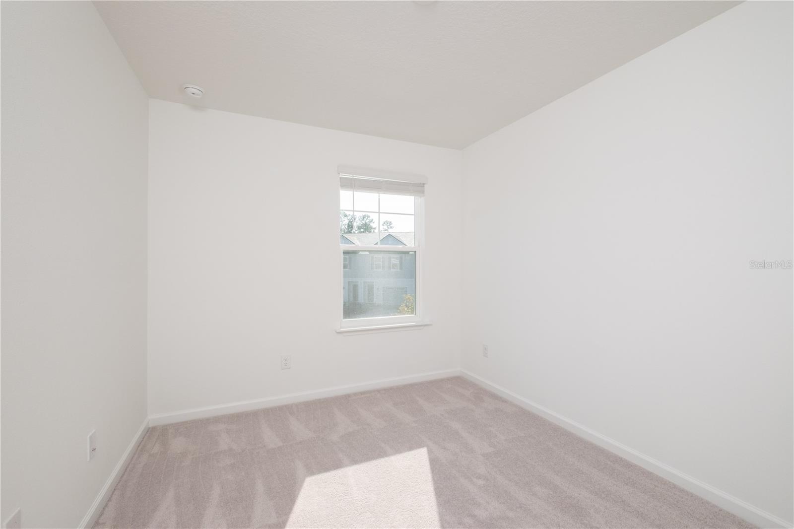 TARA WEST END PHASE II PB 36 PG 53 - Residential Lease