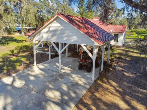 A home in PLANT CITY